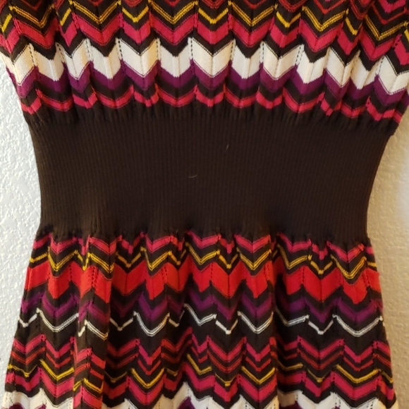 a.n.a Short Sleeved Varigated Sweater Dress Size M - Picture 7 of 8
